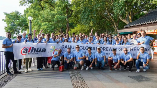 17602368722961437E72.png screenshot_2025-10-12_10-40-01.png